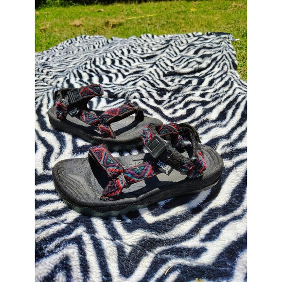 TEVA Terradactyl Sandals‎ Women's Sz 8 Red Green Aztec Strap Outdoor Adjustable - Picture 1 of 14